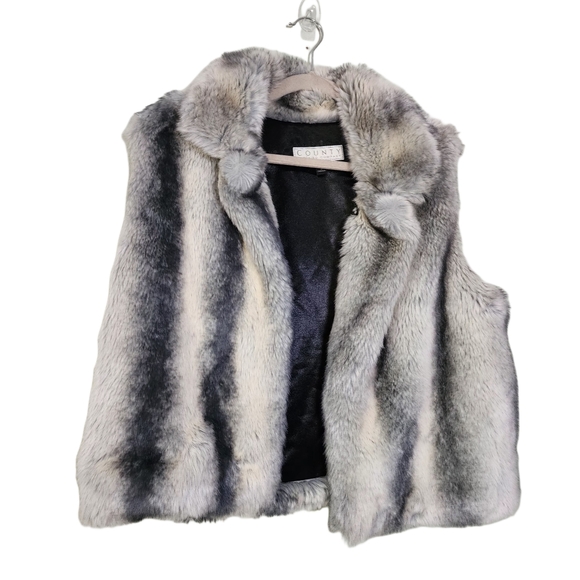 County Clothing Company Faux fur vest size XL - Picture 2 of 7